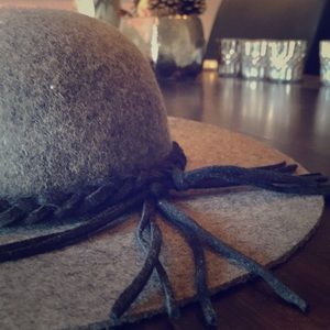 Renee’s NYC Accessories (Anthropologie) Floppy Hat